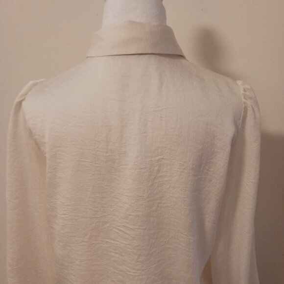Zara Medium Cream Tie Neck Blouse W/ Decorative Buttons of Clustered Pearl Beads - Picture 5 of 15
